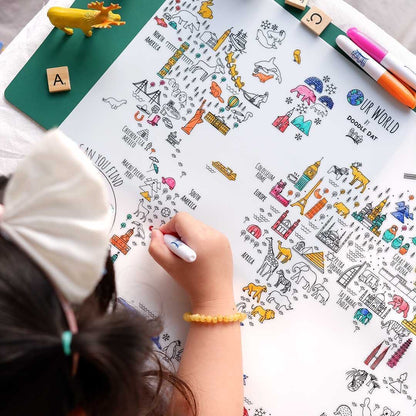 🌍 WORLD MAP COLOURING MAT - LARGE SIZE