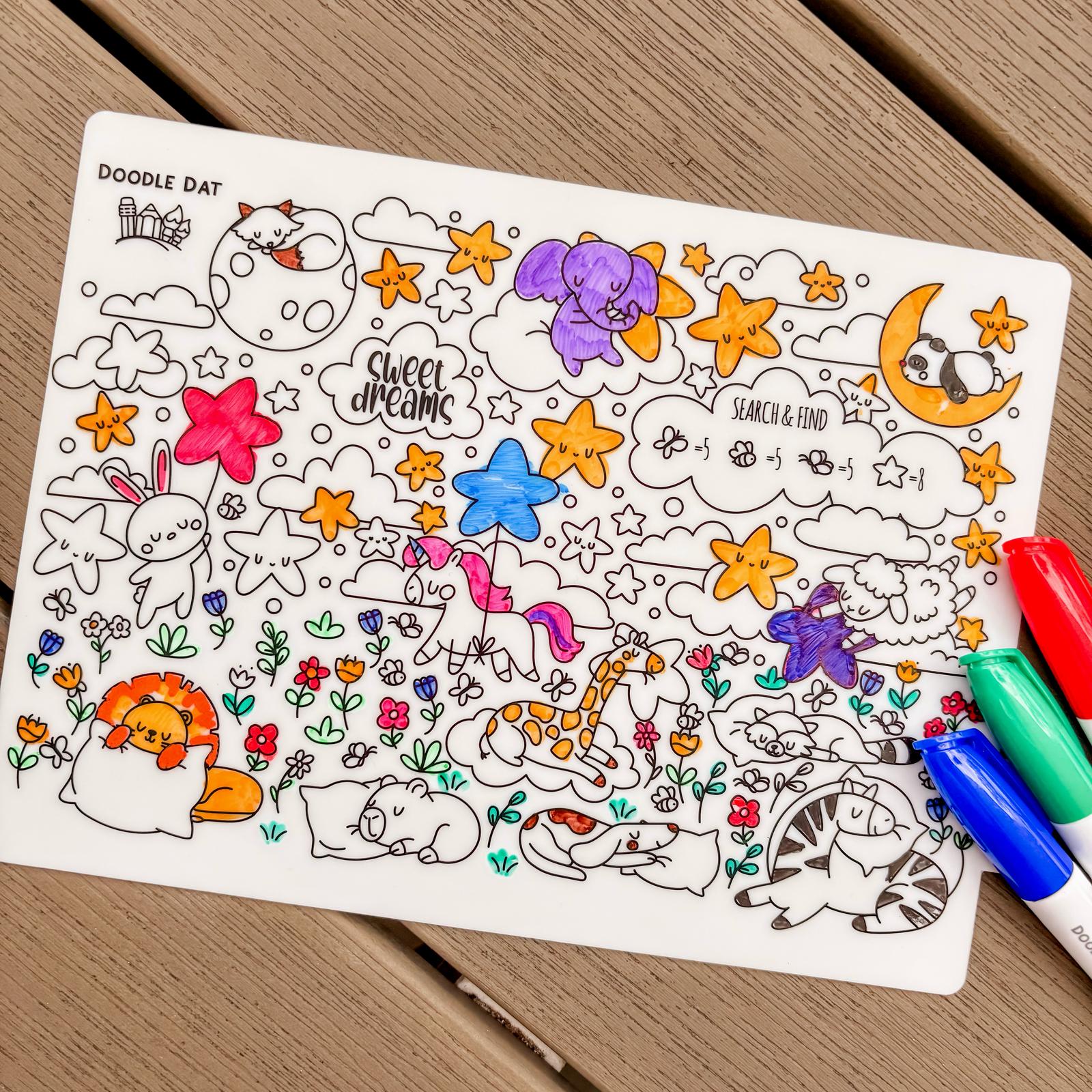 Colouring mat with cute characters sleeping